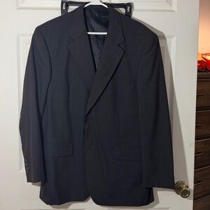 Men's Navy Dress Suit
44R jacket
34 x 32 pants